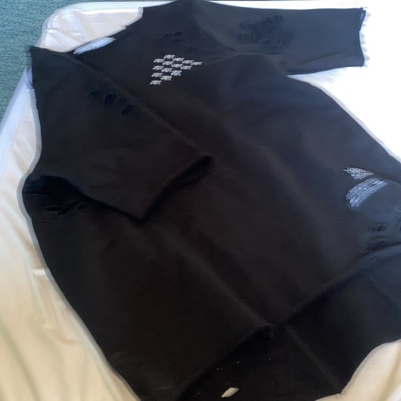 RARE SQUARE ZERO Short Sleeve Ripped Distressed Tee - Picture 3 of 4